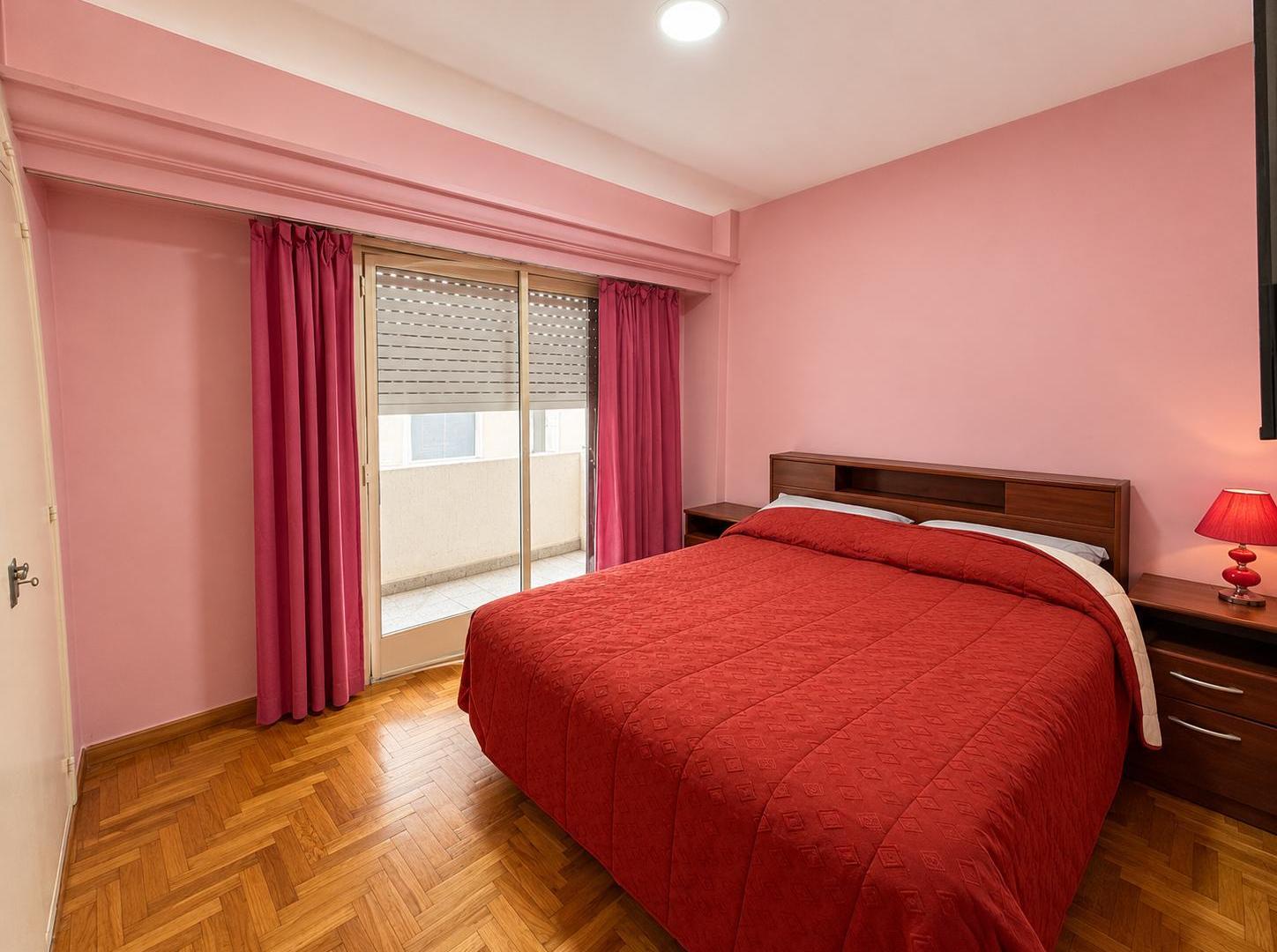 Foto de VENTA DEPARTAMENTO 4 AMBIENTES CON DEPENDENCIA Y COCHERA – BALVANERA, imagen 4