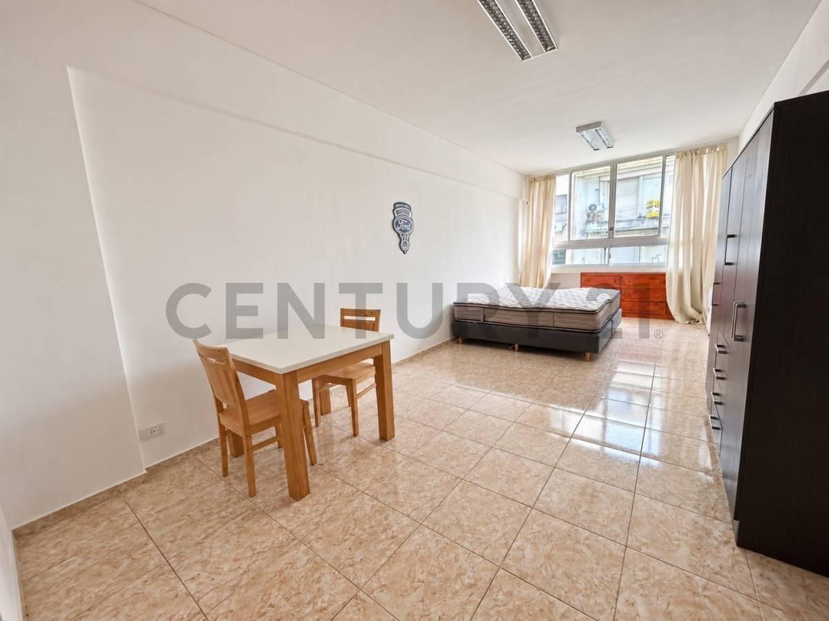 Foto de ALQUILER MONOAMBIENTE APTO PROFESIONAL – PERÓN Y PARANÁ, imagen 2