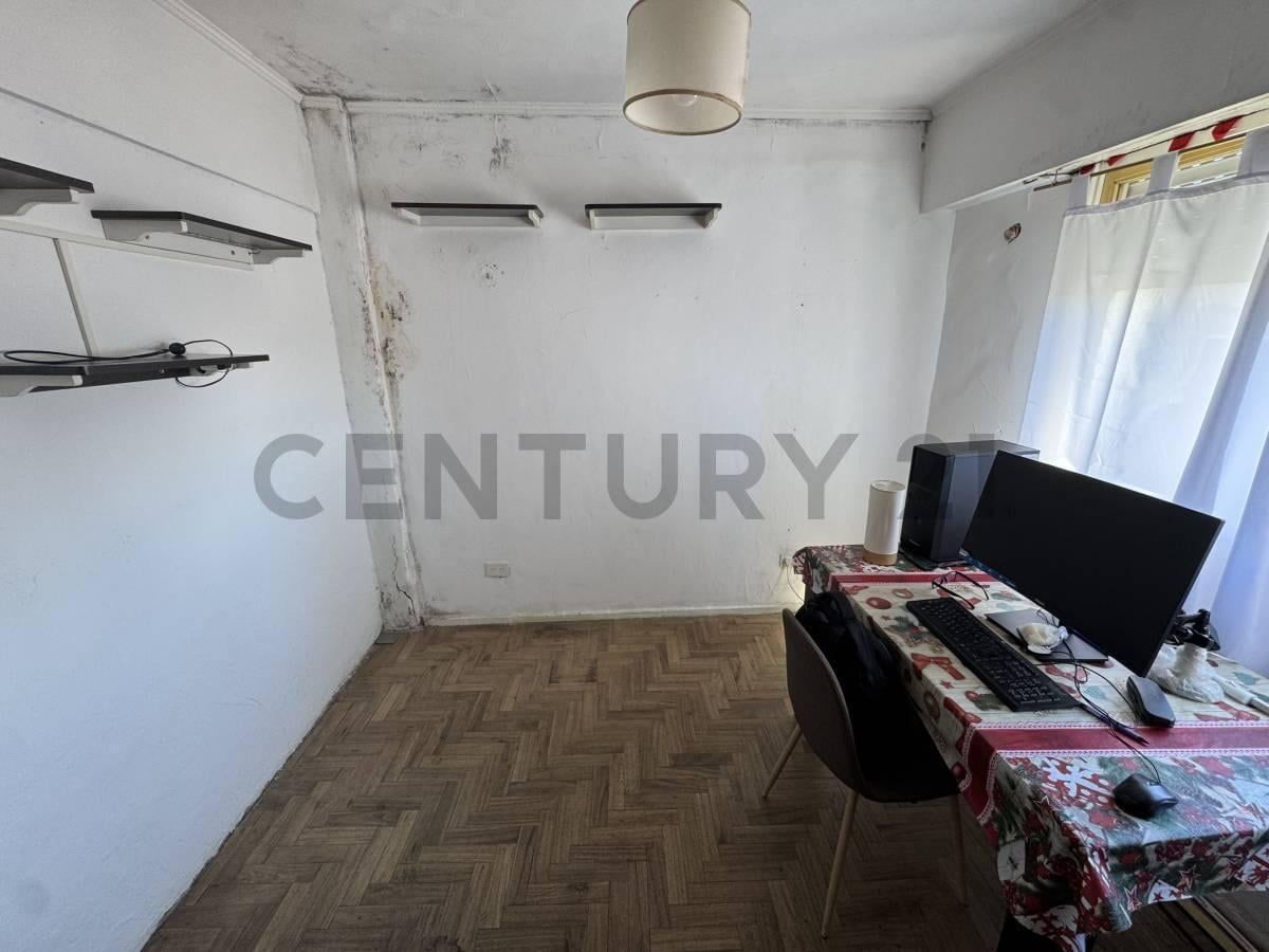 Foto de VENTA DEPARTAMENTO 2 AMBIENTES LUMINOSO CONTRAFRENTE EN VILLA LURO, imagen 3