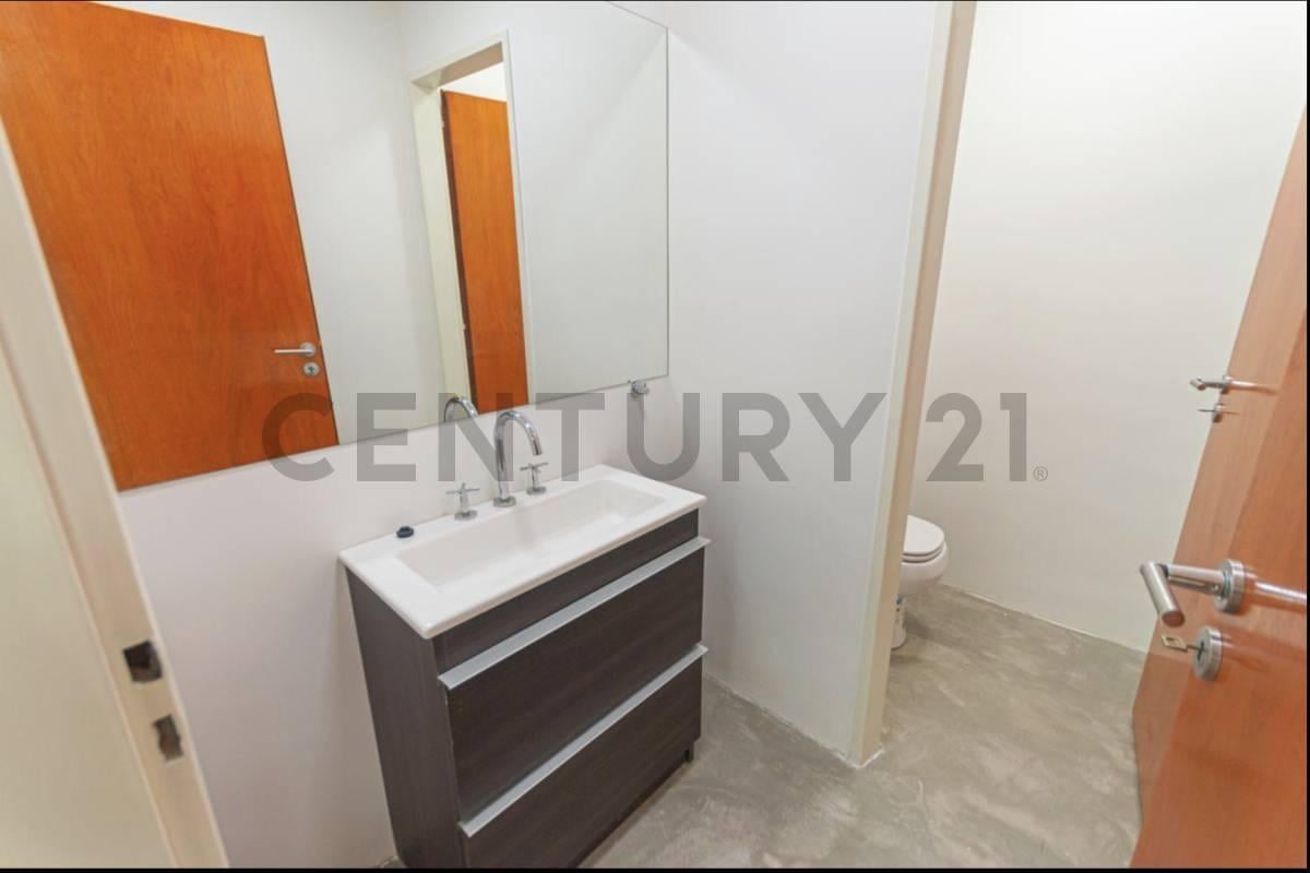 Foto de VENTA OFICINA DE 2 PLANTAS REFACCIONADA A NUEVA EN RECOLETA EXCELENTE, imagen 5