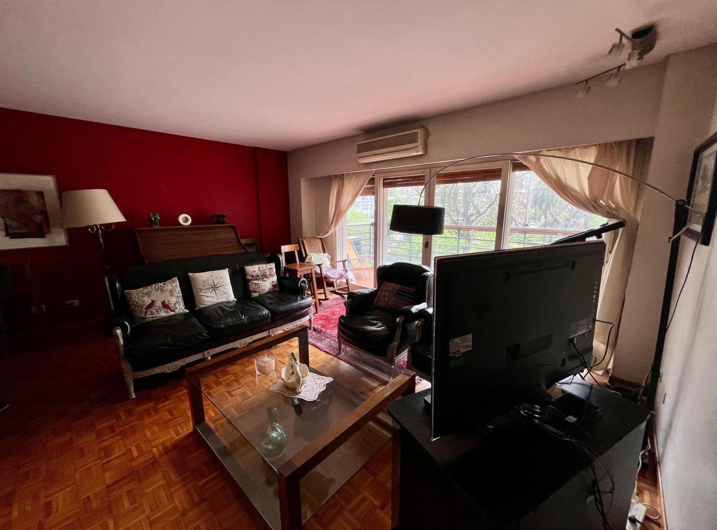 Foto de VENTA 4 AMB. + DEPENDENCIA + BALCON ATERRAZADO FRENTE A LA PLAZA SOBRAL, imagen 5