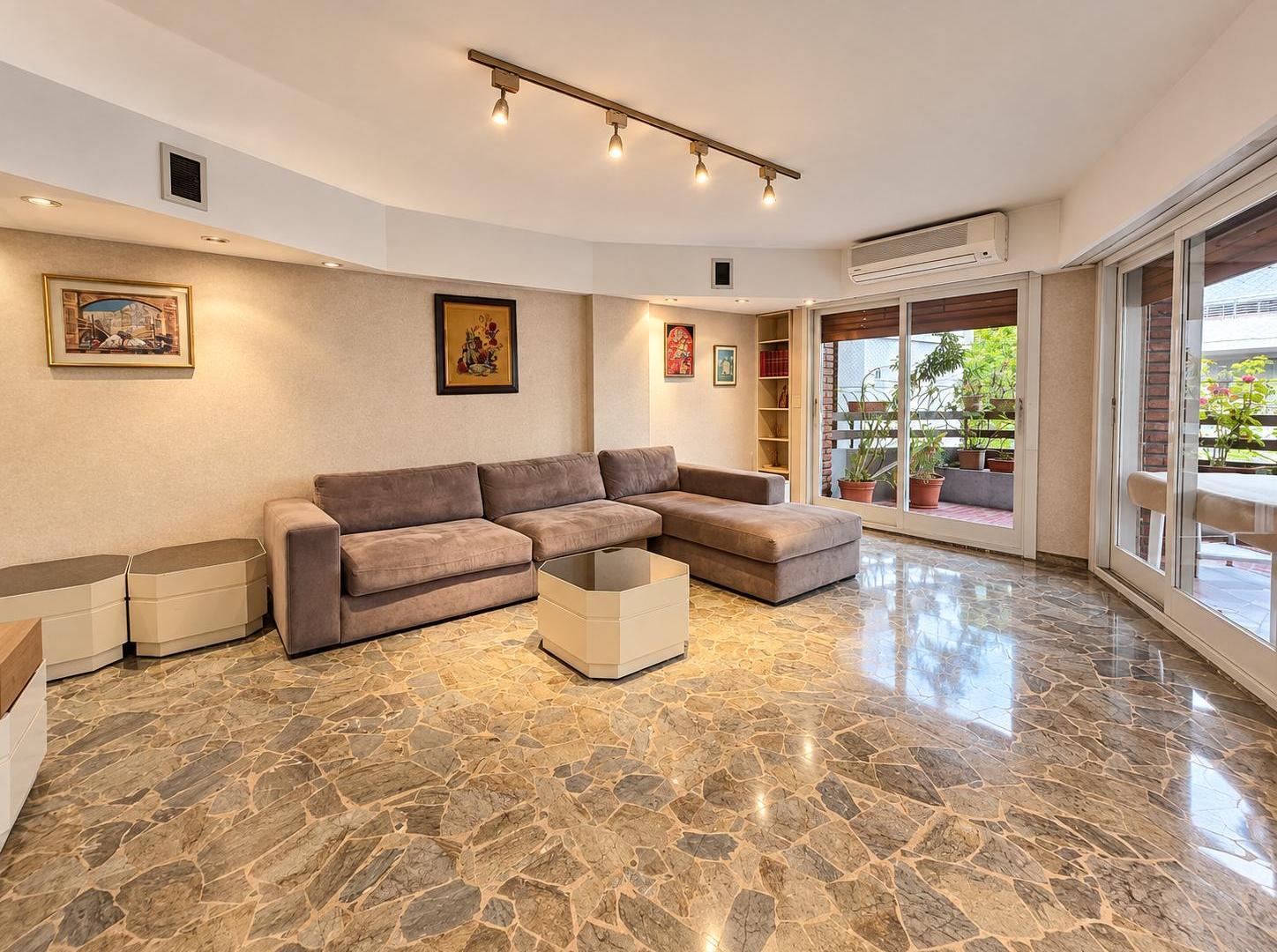 Foto de VENTA DEPARTAMENTO 4 AMB C/BALCONES, COCHERA Y SEG 24HS PRESENCIAL EN, imagen 1