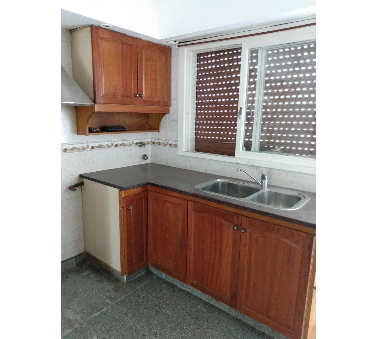 Foto de Casa en venta de 3 ambientes. Llavallol, imagen 3