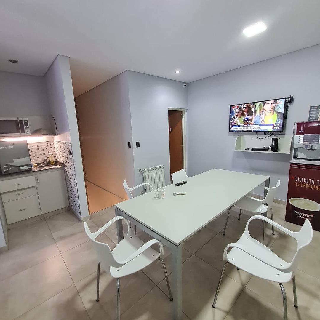 Excelente Deposito + Oficina en Venta 4