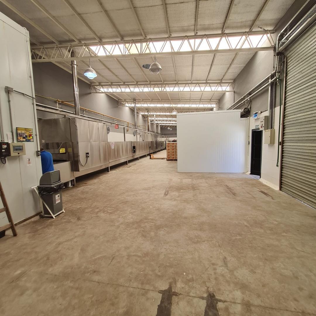 Excelente Deposito + Oficina en Venta 2