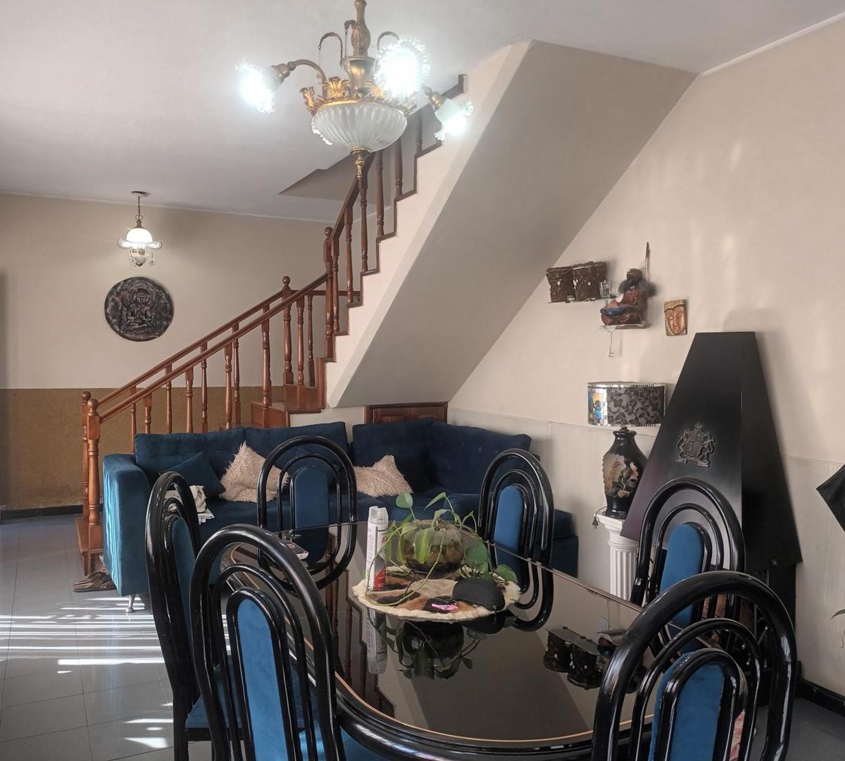 CHALET 5 AMBIENTES+ LOCALES. APTO 2 0 3 FAMILIAS!!