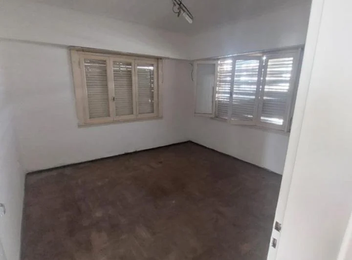 CASA EN ALQUILER. 3 AMBIENTES 5