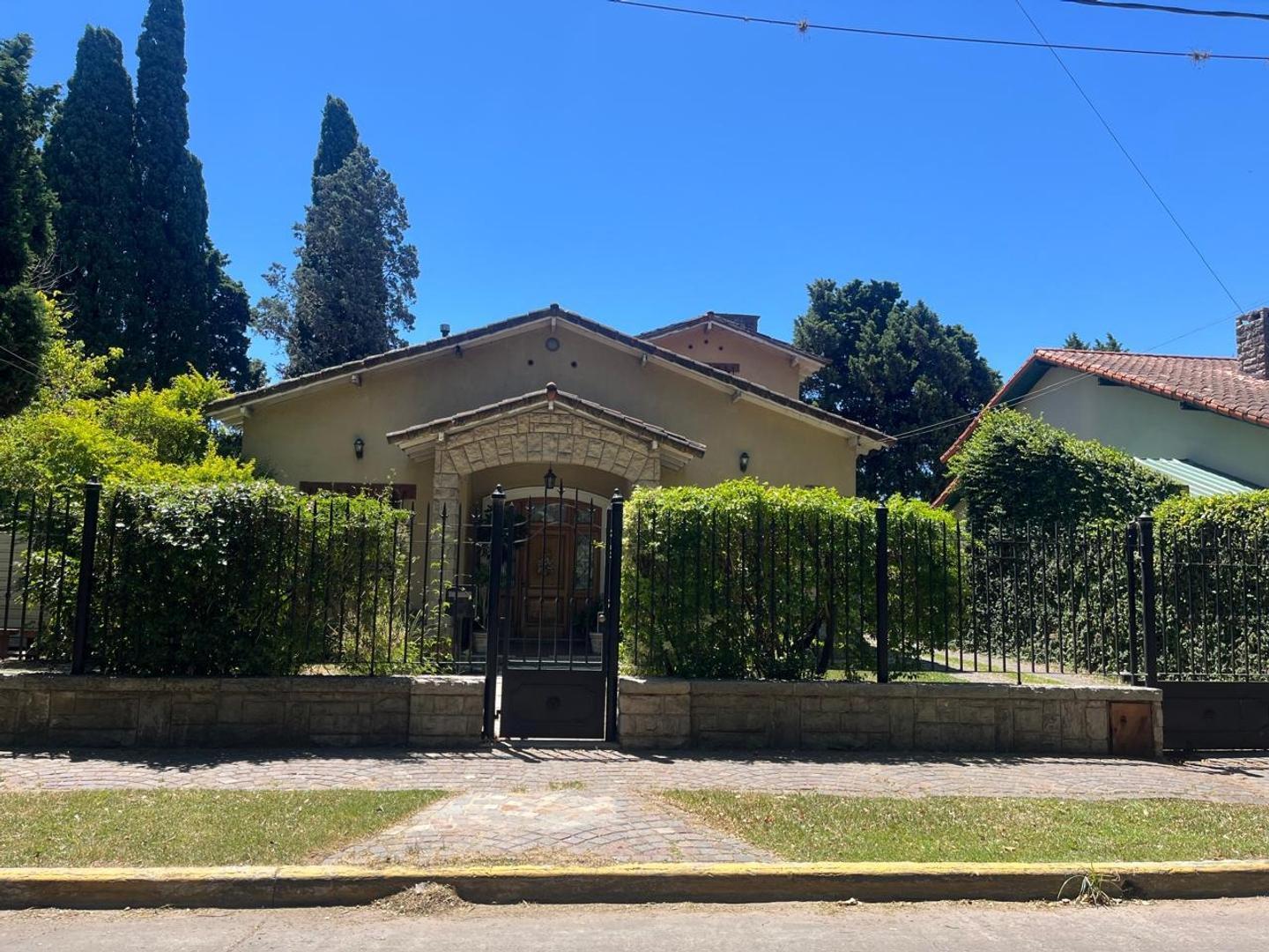 EXCEPCIONAL CHALET EN VENTA. TEMPERLEY