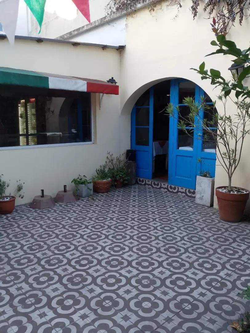 LOCAL EN VENTA BANFIELD 5