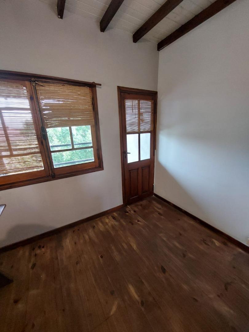 Foto de CASA 5 AMBIENTES EN TEMPERLEY!, imagen 2