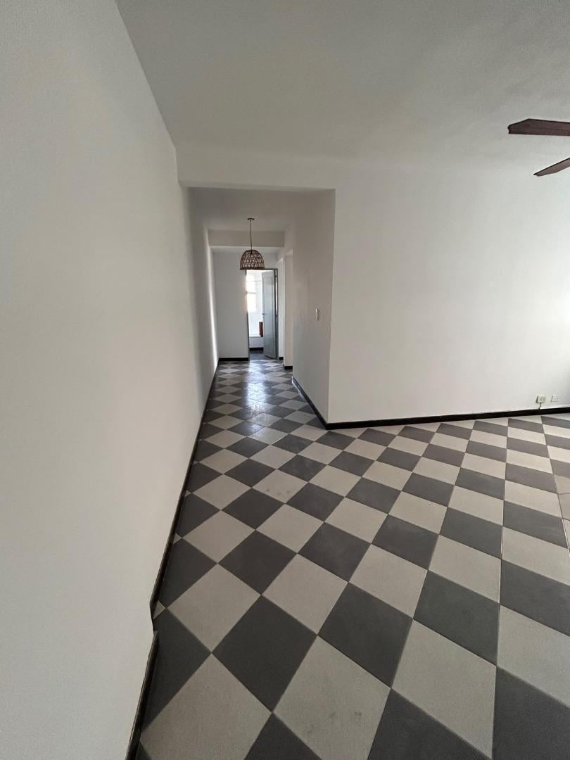 Foto de HERMOSO DEPTO EN ALQUILER. 3 AMBIENTES, imagen 2
