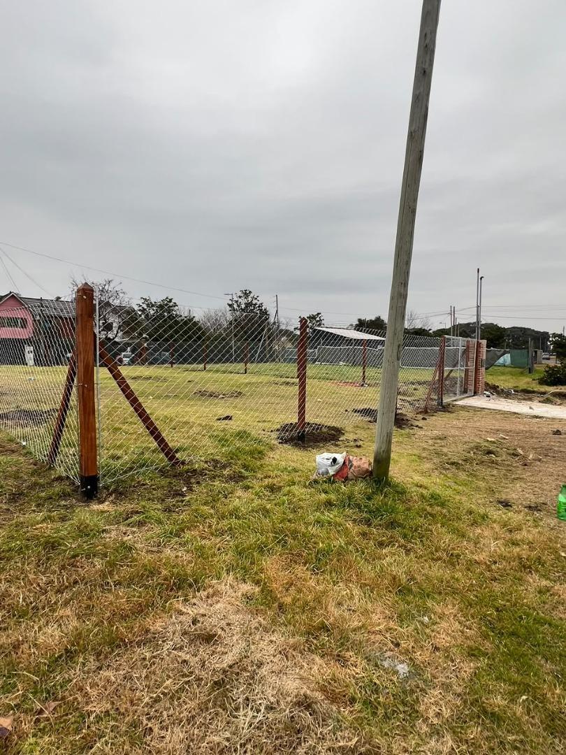 Foto de LOTE EN BARRIO SANTA ANA. GLEW, imagen 1