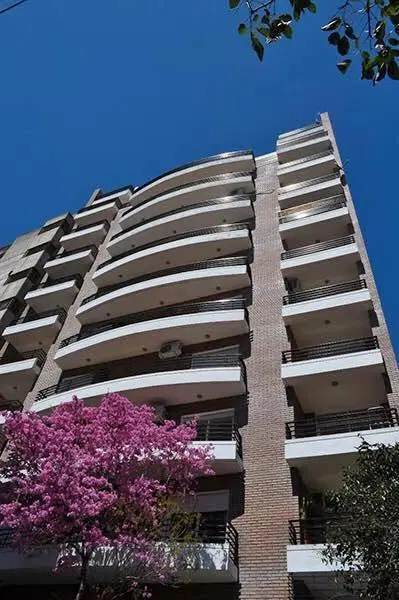 1 dormitorio, balcón al frente 2