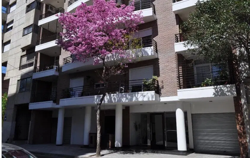 1 dormitorio, balcón al frente 4