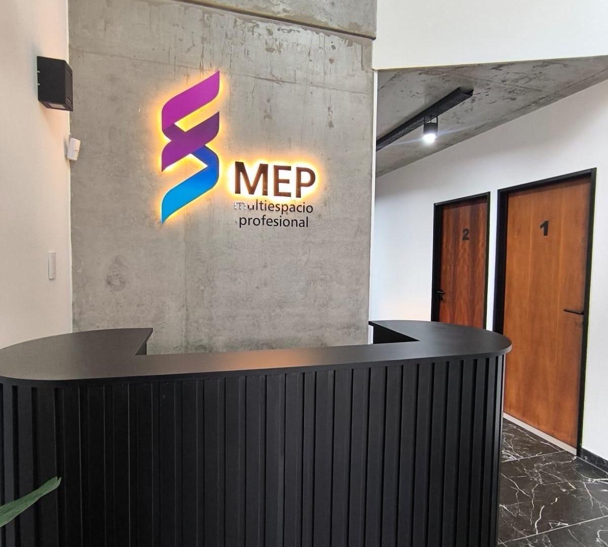 Foto de Edificio de oficinas, consultorios y planta libre., imagen 2