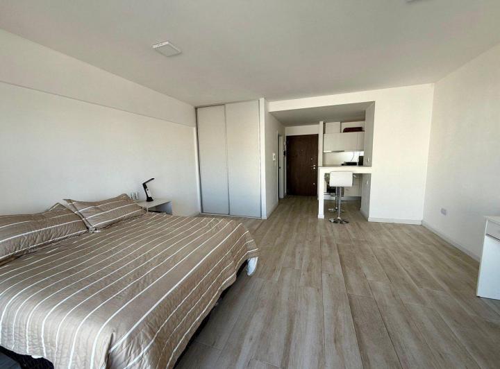 VENTA MONOAMBIENTE DIVISIBLE COCHERA URQUIZA 2