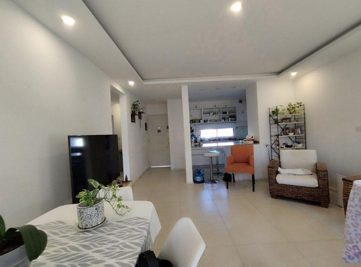 Departamento en Alquiler  con Balcón y Parrilla 1