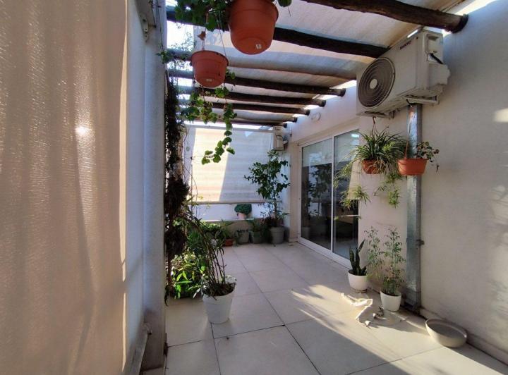 Departamento en Alquiler  con Balcón y Parrilla 5