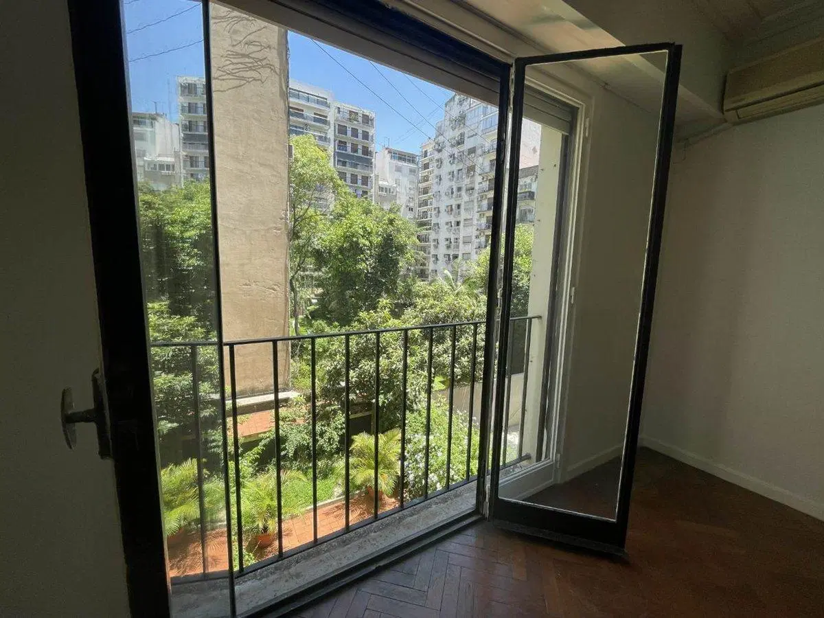 Semipiso 3 amb + dep c/cochera en Recoleta 5