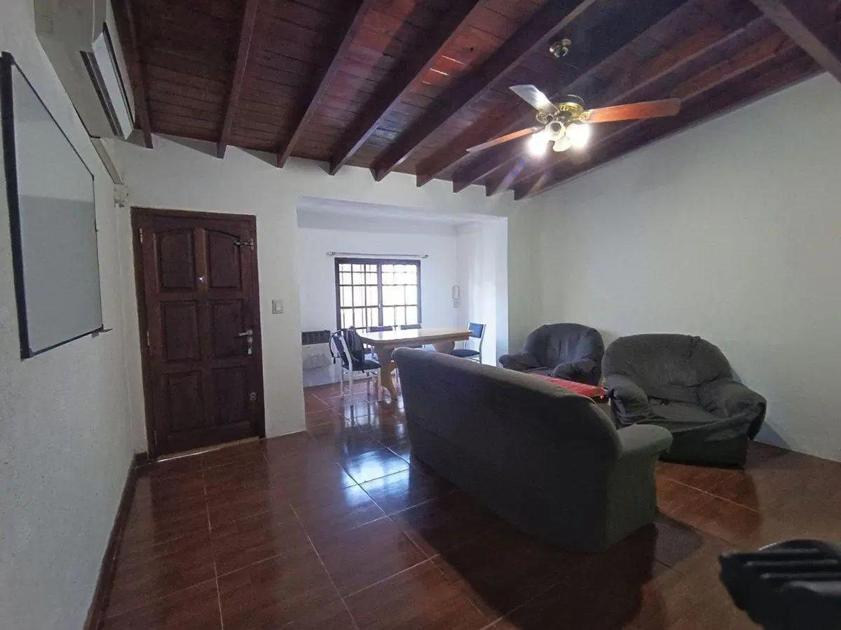 CASA 6 AMBIENTES EN VENTA EN EL TALAR C/ JARDIN 3