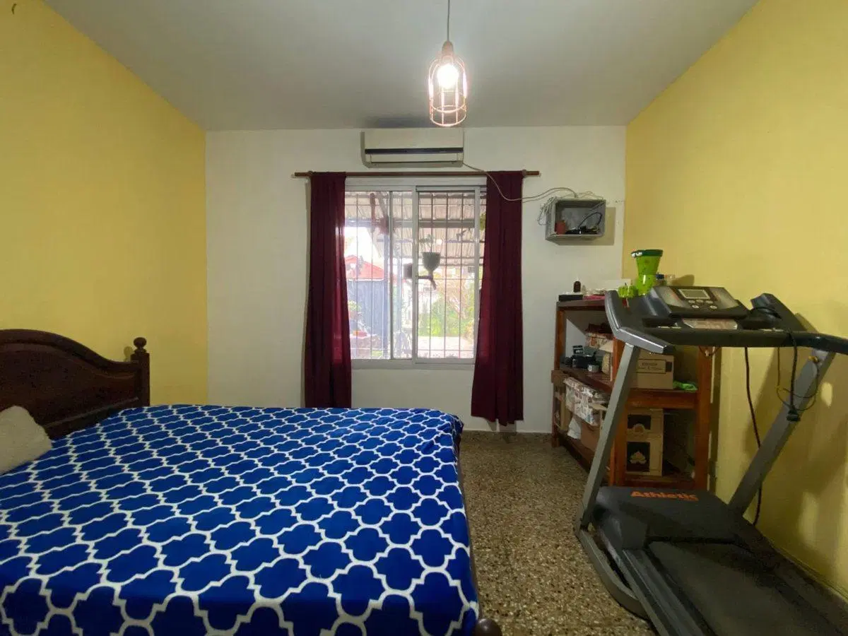 CASA EN VENTA EN MORENO Excelente ubicacion 5