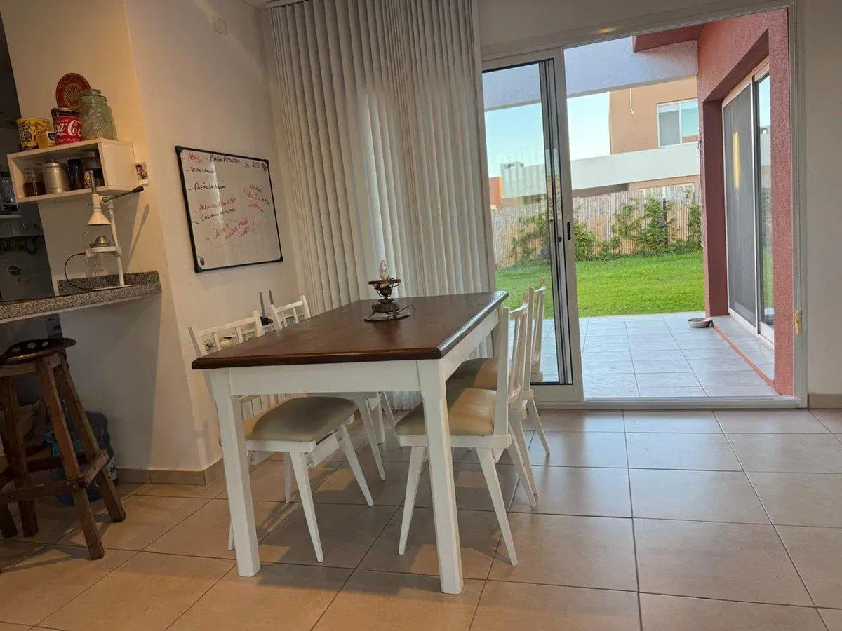 CASA 3 AMBIENTES EN VENTA CON JARDIN SIN EXPENSAS 4