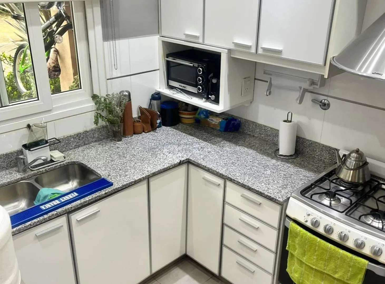 CASA  3 AMB. VENTA CON GALERIA PARRILLA Y PISCINA 5