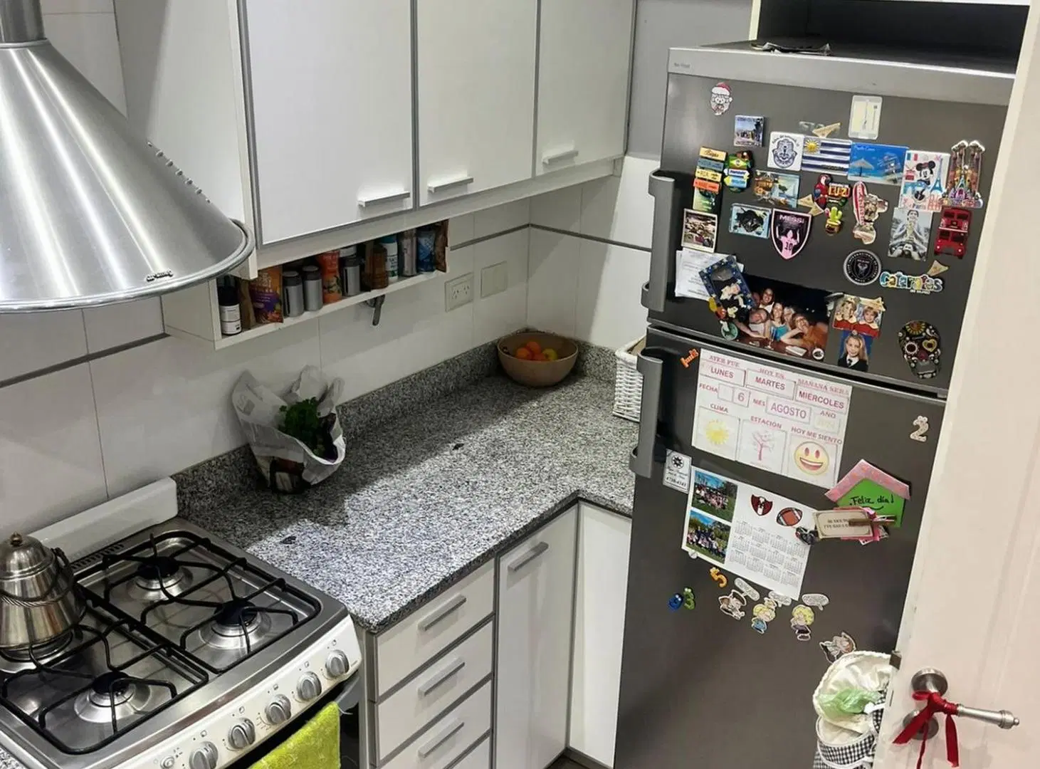CASA  3 AMB. VENTA CON GALERIA PARRILLA Y PISCINA 2