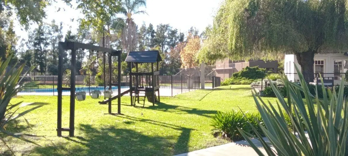 VENTA/PERMUTA LOTE 1017 M2 BARRIO MONET CARDALES 5