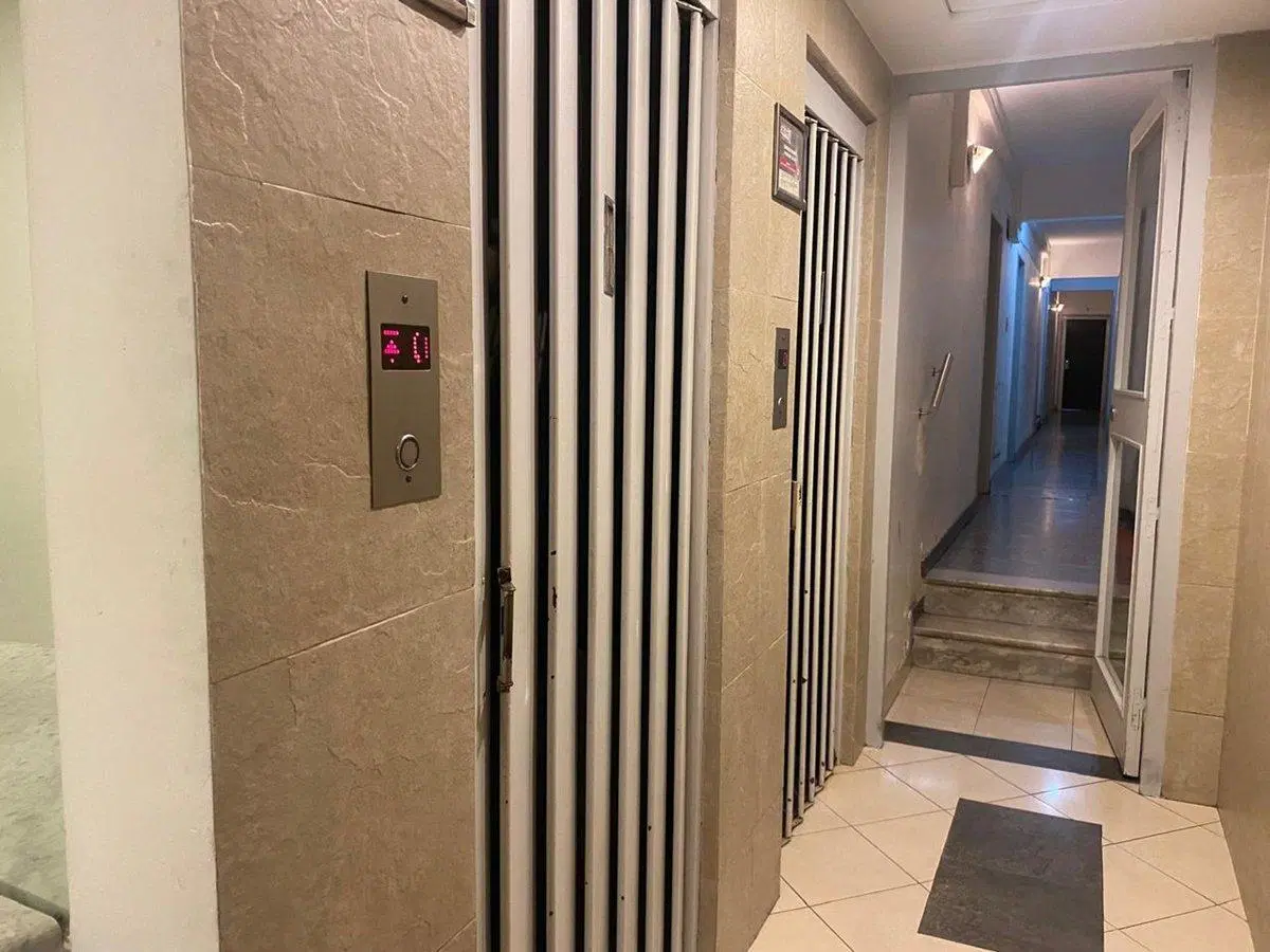 Venta departamento 2 amb. Recoleta. Apto prof. 5
