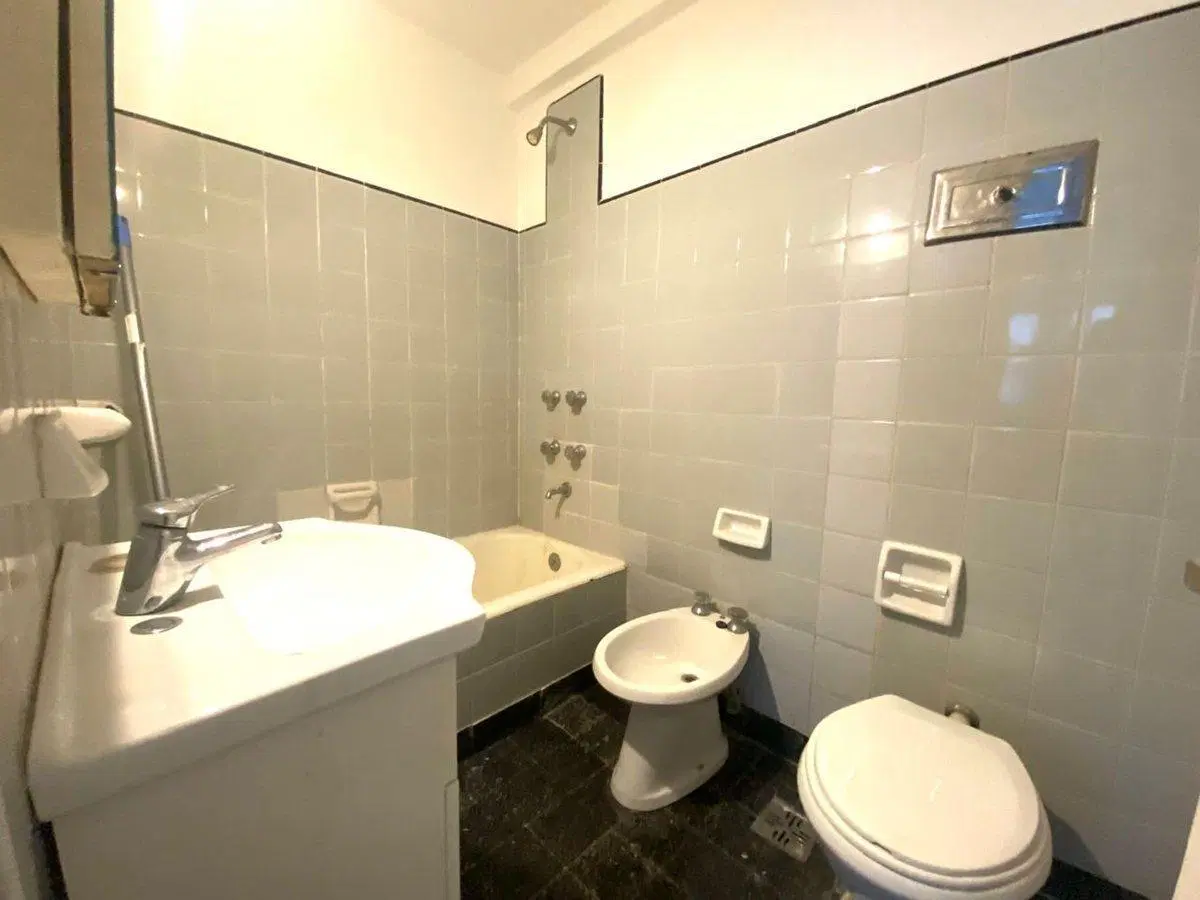 Venta departamento 2 amb. Recoleta. Apto prof. 4