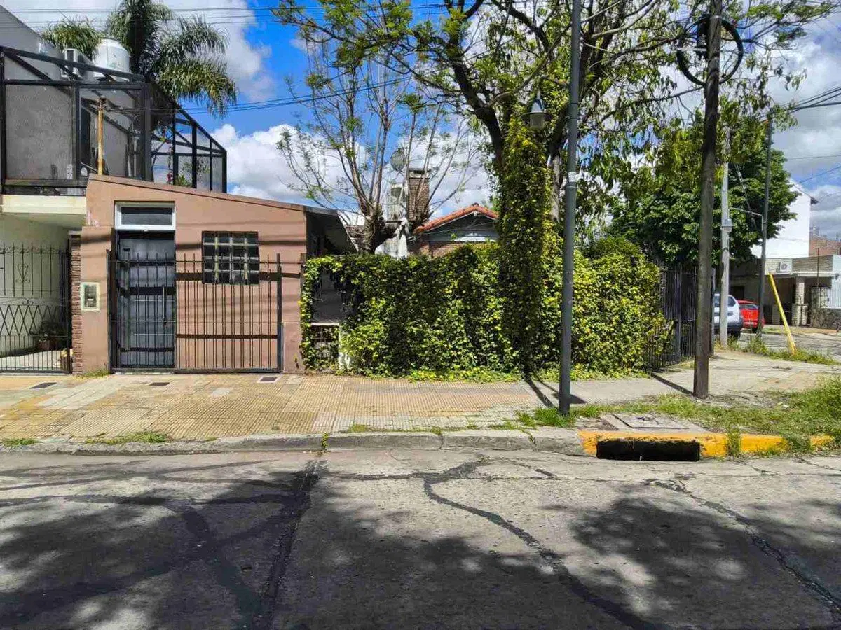 VENTA CASA 3 AMB JARDIN COCHERA VILLA ADELINA 3