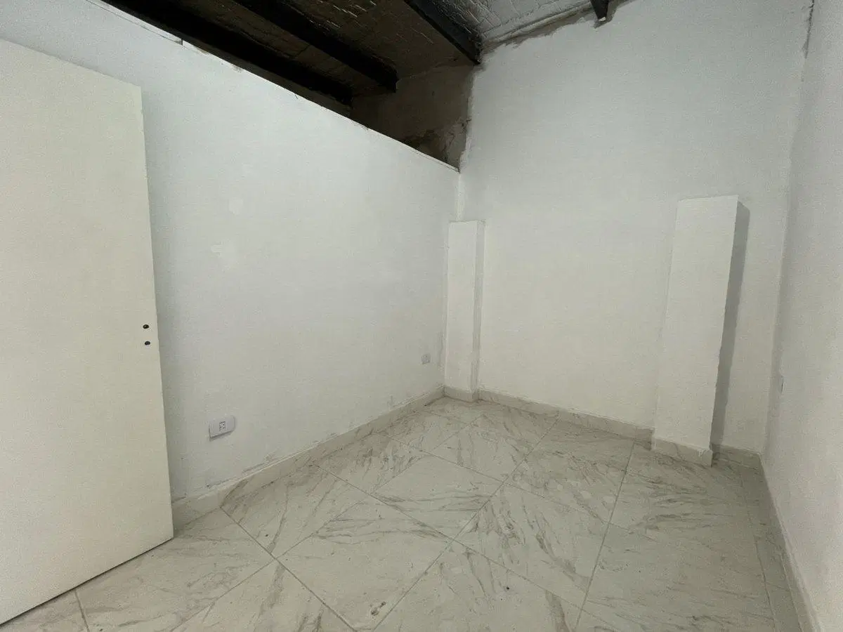 Oficina tipo PH - PA 60m2 c/patio - Boulogne 3