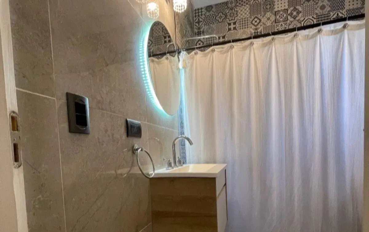 Venta impecable casa Barrio Santa Lucia Pilar 5