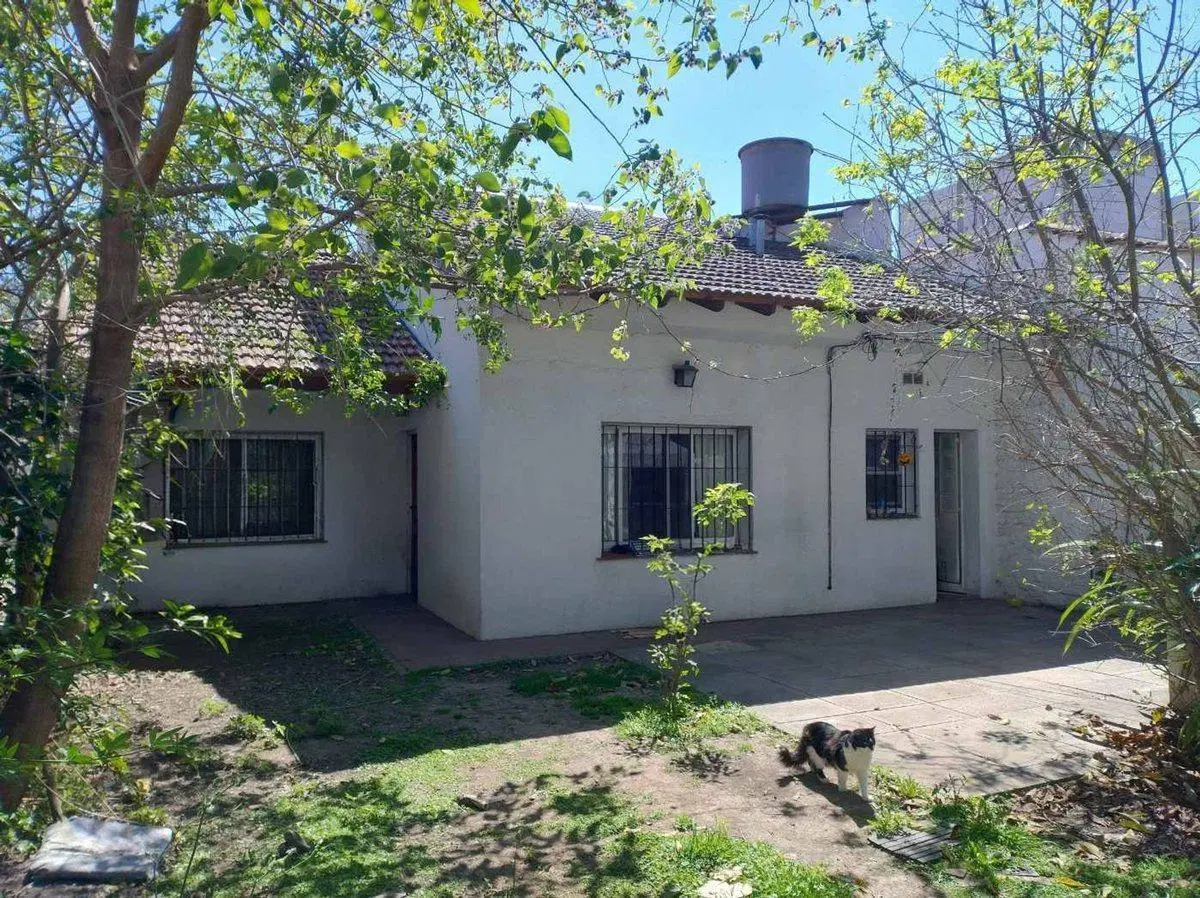 CASA 2 AMB RETASADA en MARTINEZ CREDITO 2