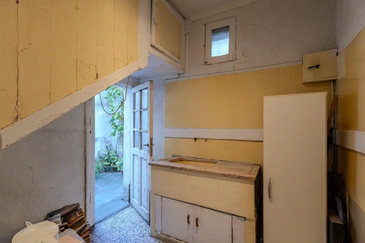 CASA en VENTA en PARQUE CHACABUCO, a RECICLAR 5