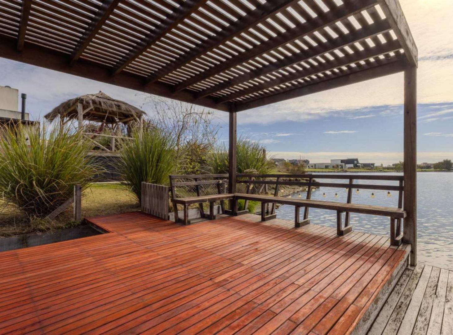 VENTA CASA 5 AMBIENTES SAN SEBASTIAN ESCOBAR