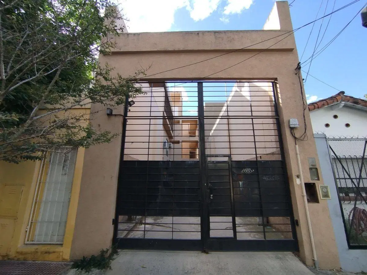 Cochera con Baulera en Venta 2