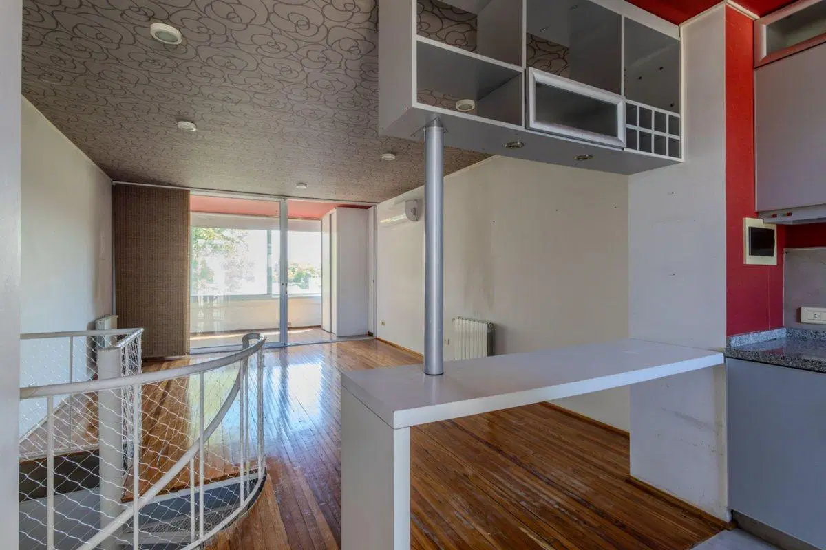 Depto 2 amb duplex FRENTE + COCHERA en La Calabria 2