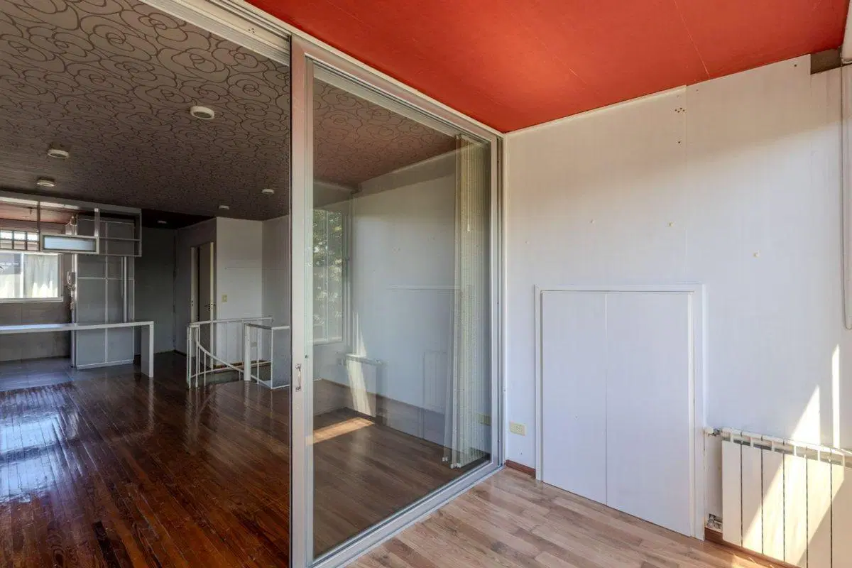 Depto 2 amb duplex FRENTE + COCHERA en La Calabria 5