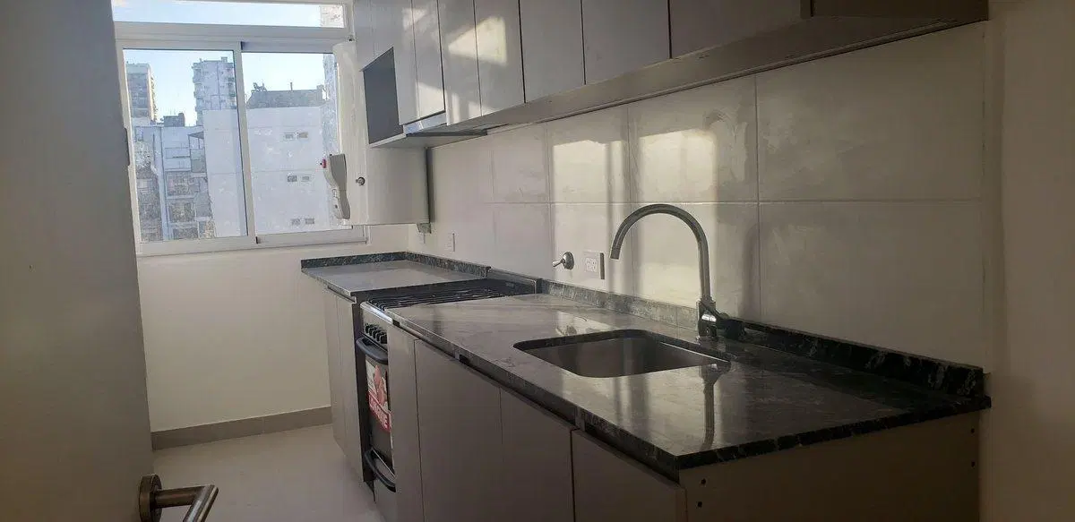 VENTA DEPARTAMENTO 3 AMBIENTES A ESTRENAR LUMINOSO 2