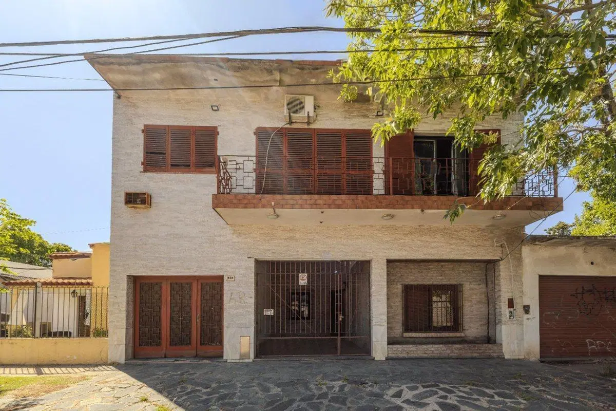 VENTA DE CASA MORENO MULTIFAMILIAR-Excelente ubi 5
