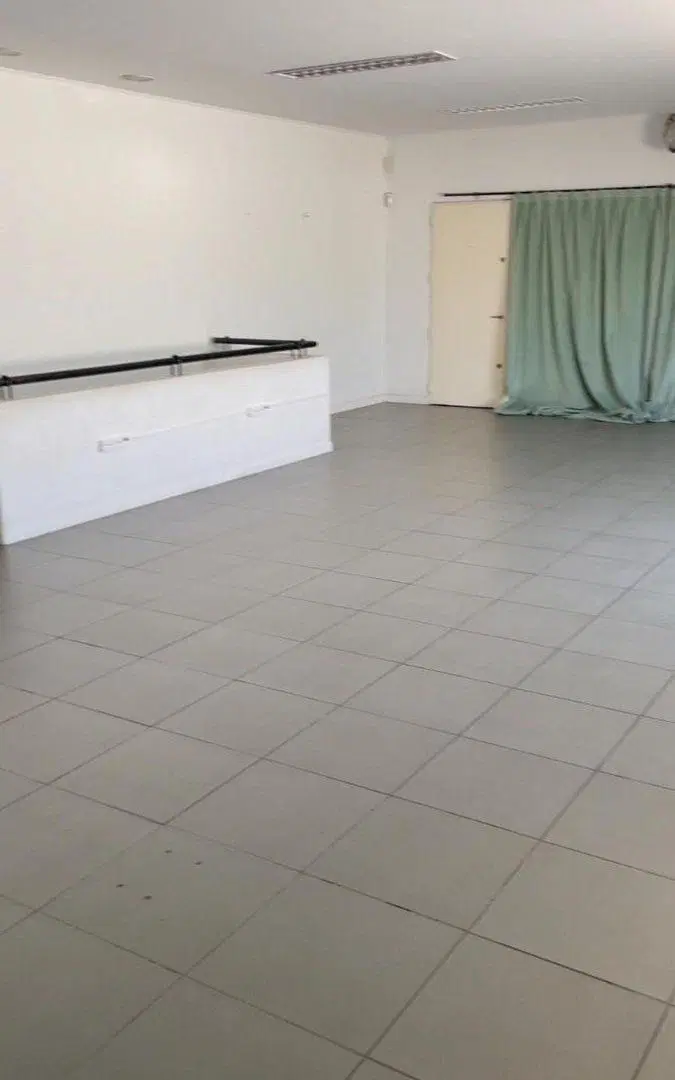 GALPÓN EN VENTA CON RENTA ACTIVA-INVERSION SEGURA 4