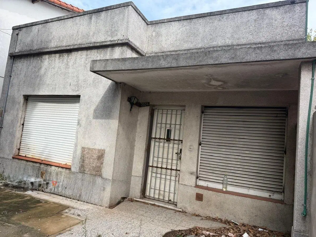 VENTA OPORTUNIDAD CASA A REFACCIONAR EN MUNRO 5