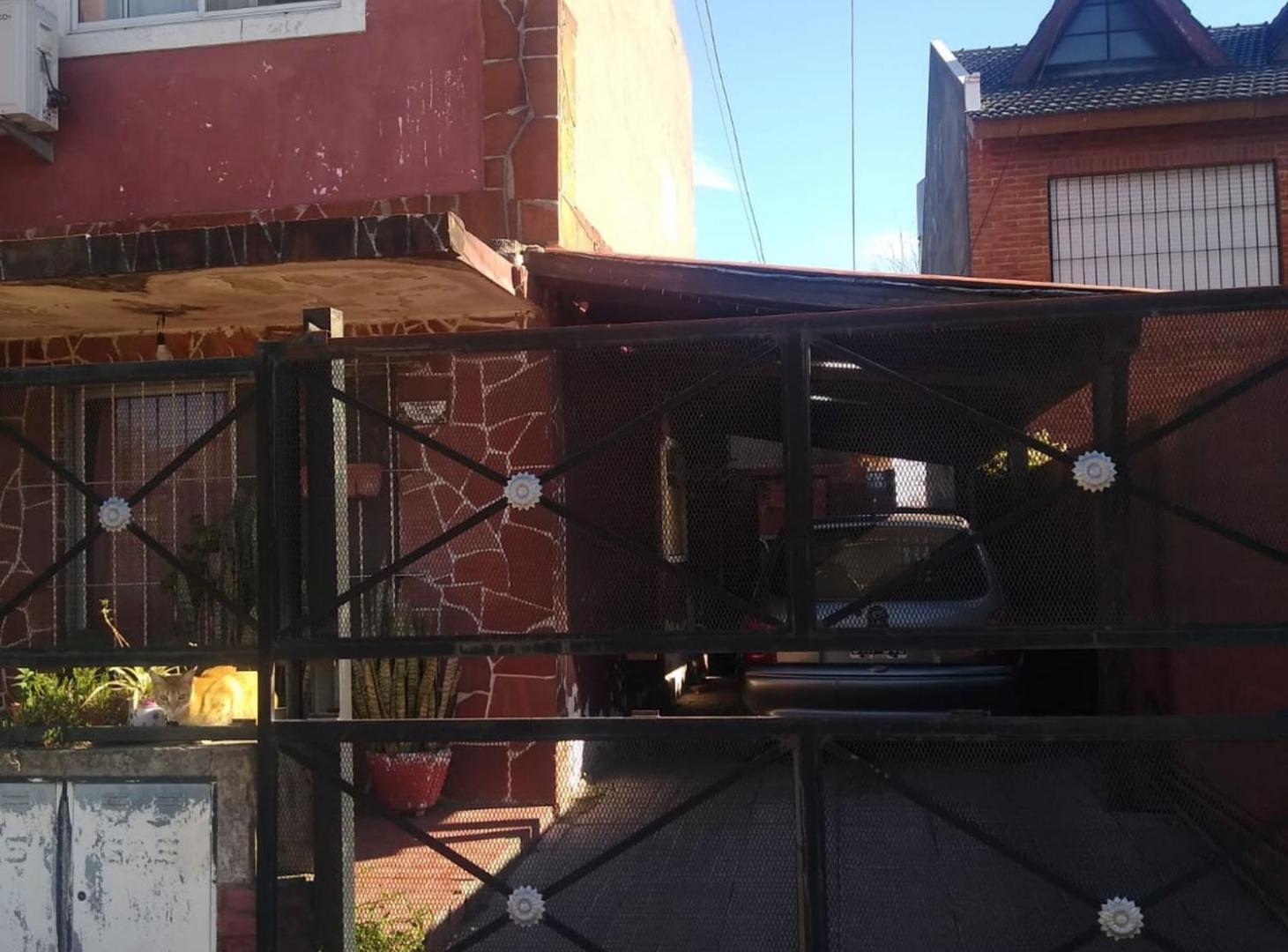 Venta de 2 Casas Multifamiliar en Pilar M. Alberti