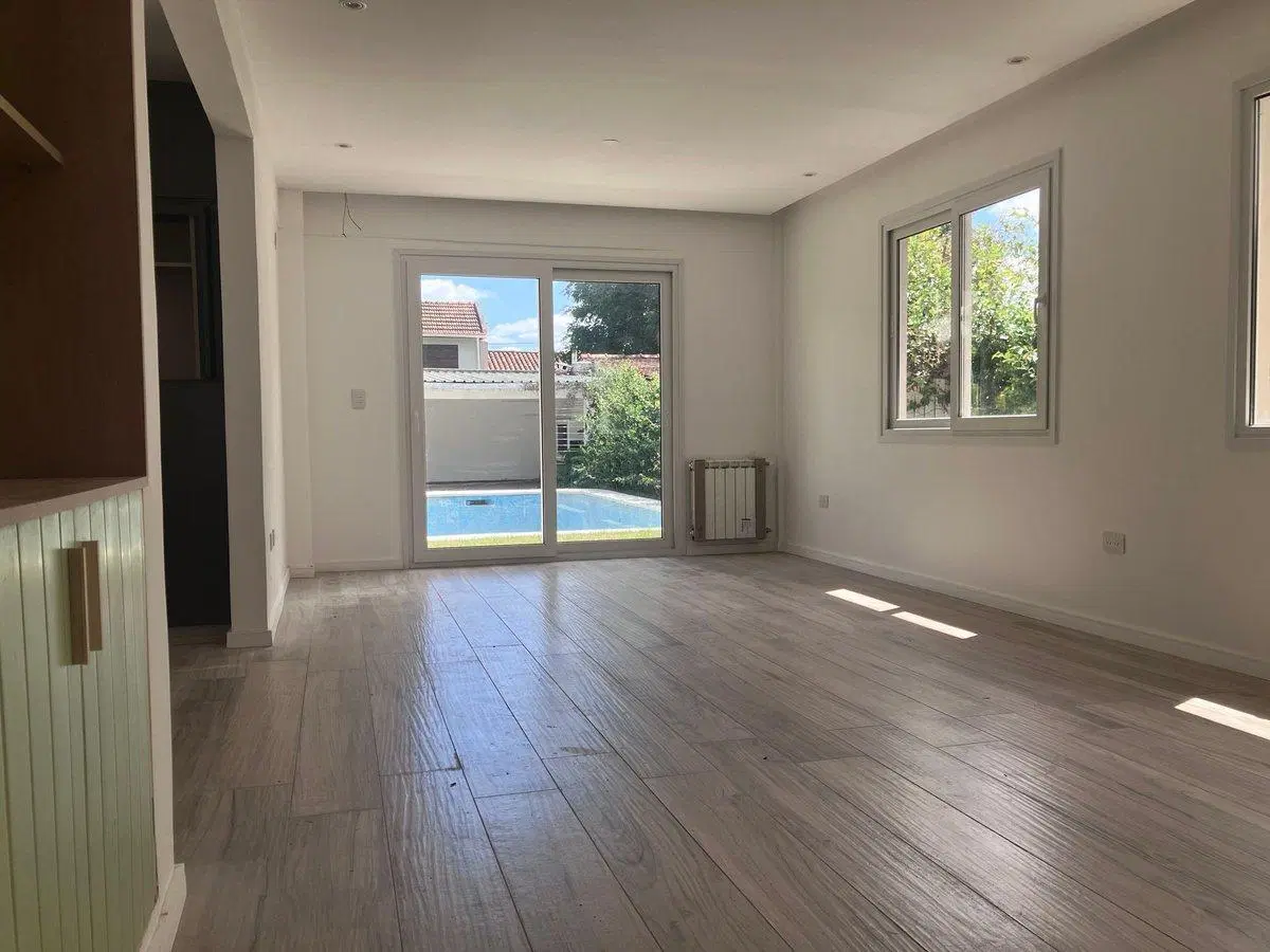 Vta Casa "a Nuevo" 3 dorm-jardín-pileta-385m2 lote 2
