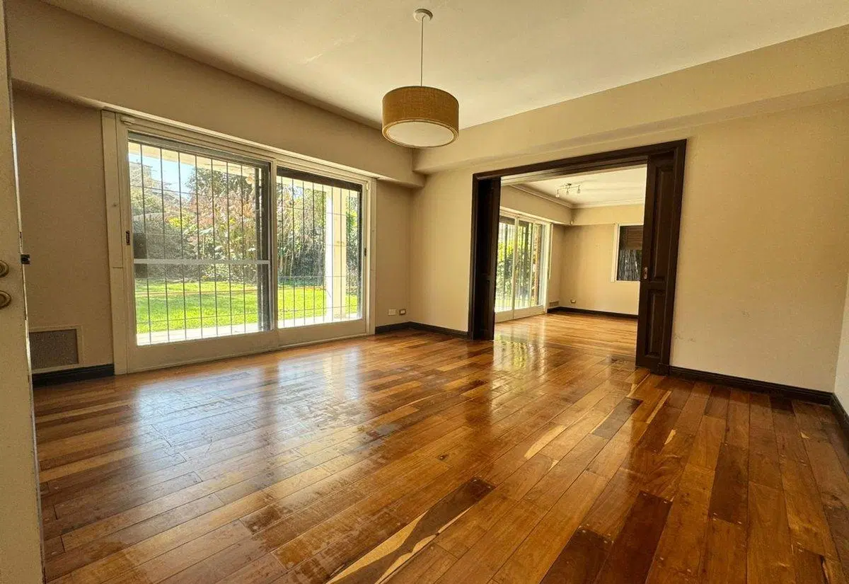 VENTA CASA ACASSUSO 7 AMBIENTES JARDIN PILETA 2