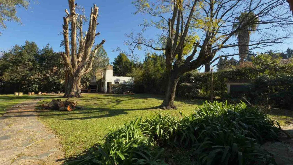 CASA QUINTA BARRIO PARQUE EL TREBOL 3