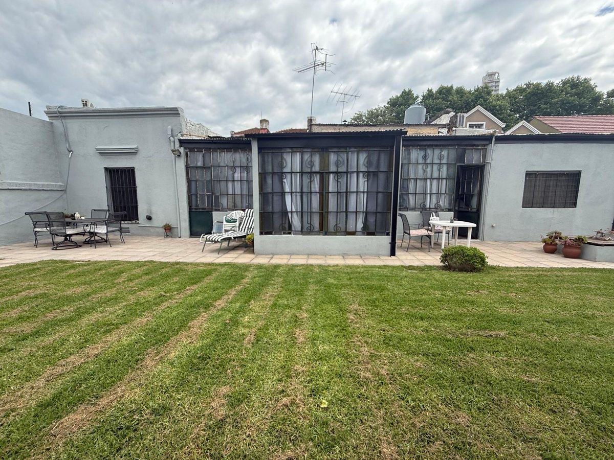 CASA EN VENTA APTA CREDITO 5 AMBIENTES C/PARQUE