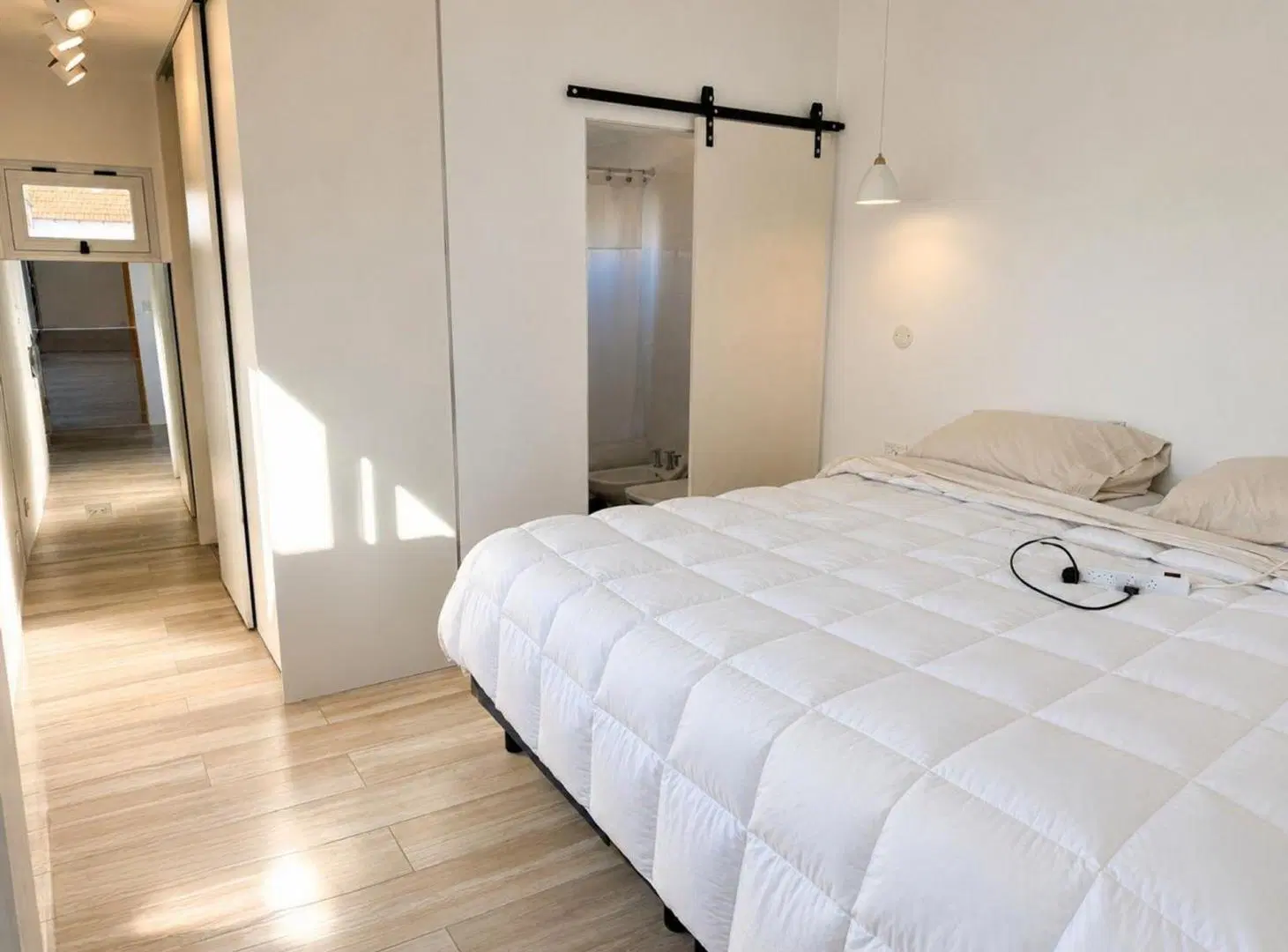MODERNA CASA 5 AMBIENTES EN MARTÍNEZ + DPTO 5